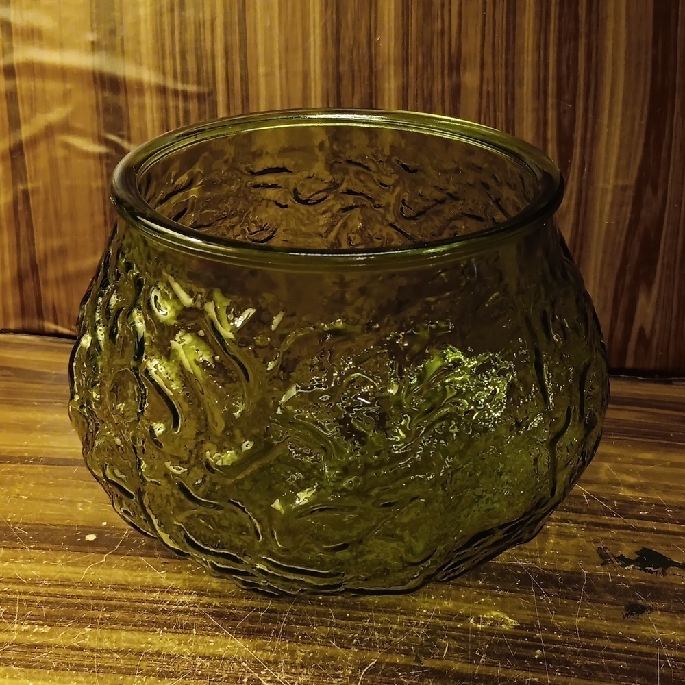 Vintage 60s EO Brody Co green crinkle glass bowl vase